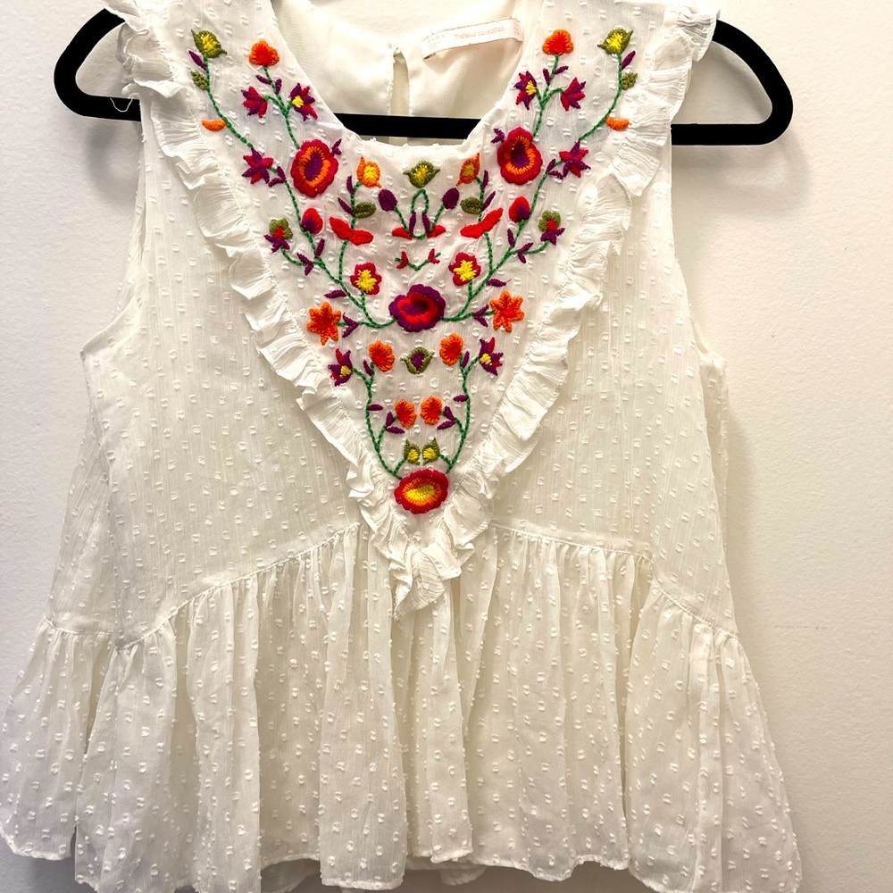 Zara embroidered top Size S